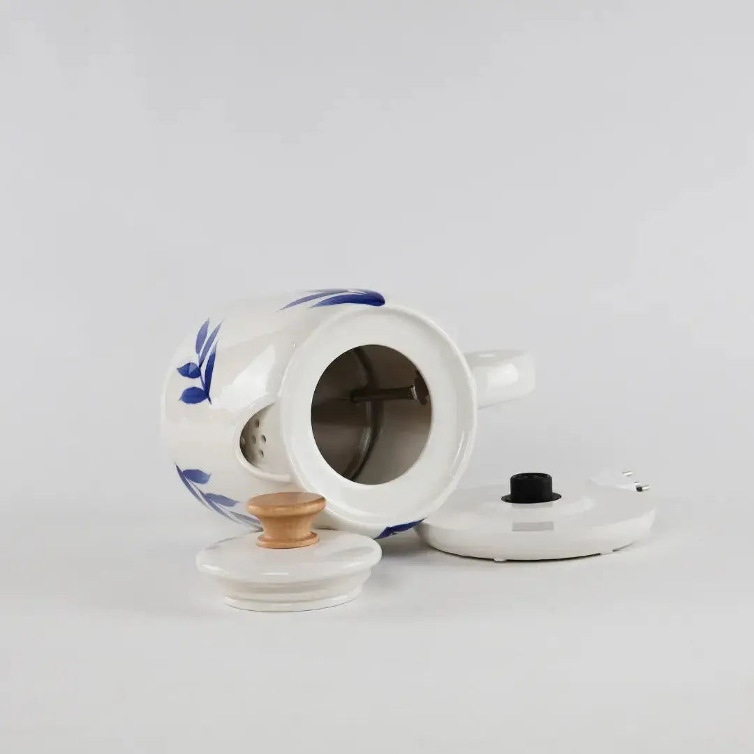 Chaleira Elétrica Porcelana Elegance Branca / Azul 1L 220V Tuut