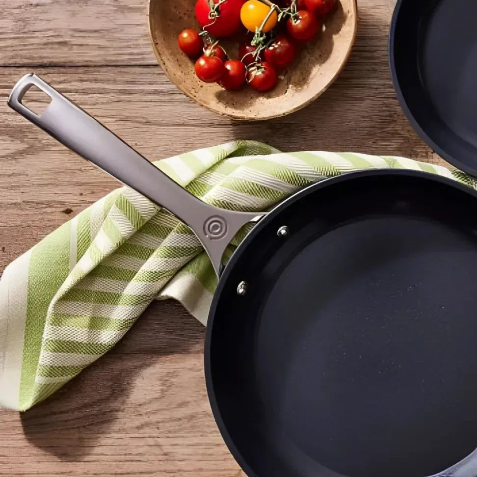Frigideira Rasa Antiaderente 24cm ENSC Le Creuset