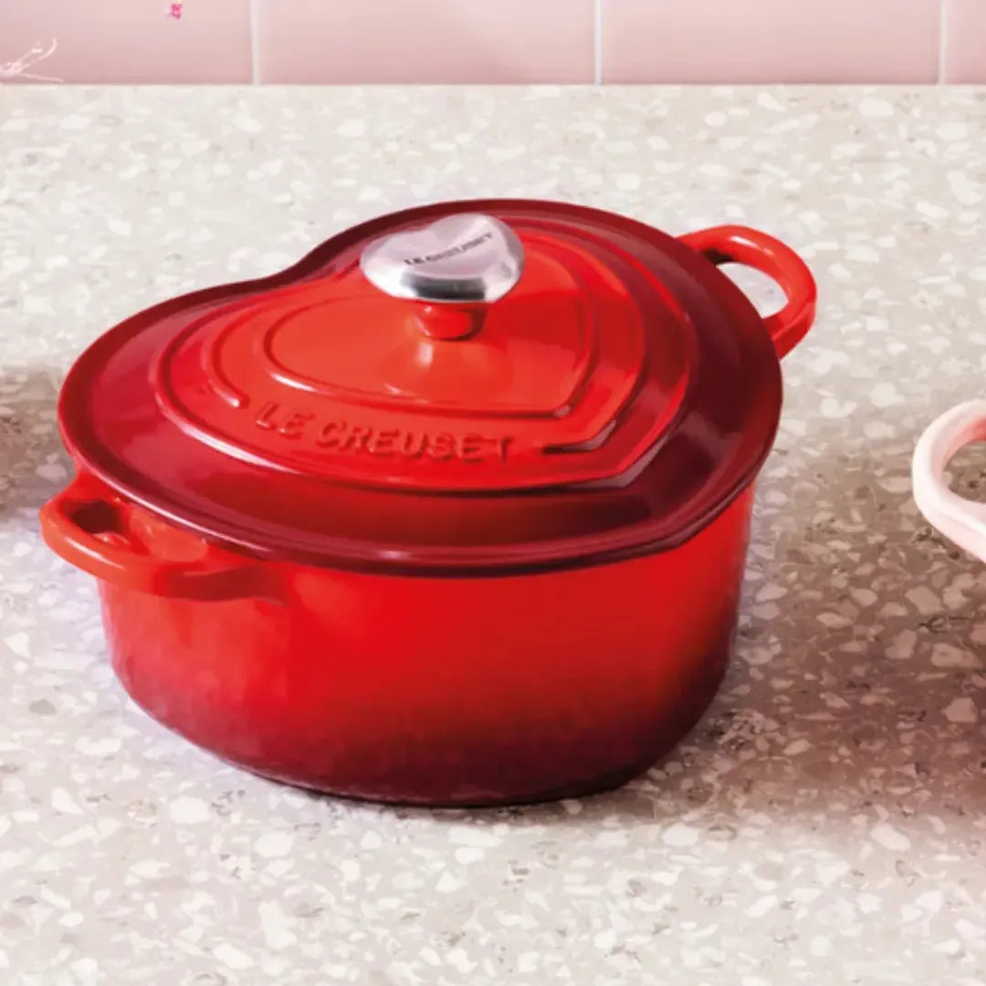 Panela Coração com Pegador Coração Inox Vermelha 20cm 1,9L Le Creuset