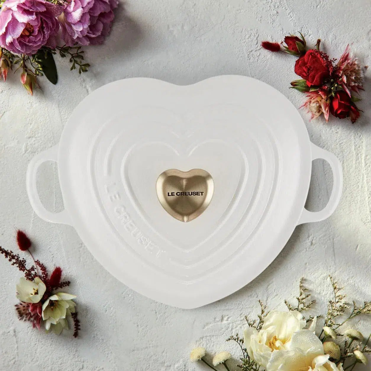 Panela Le Creuset Coração Cotton com Pegador Dourado 1,9L 20cm