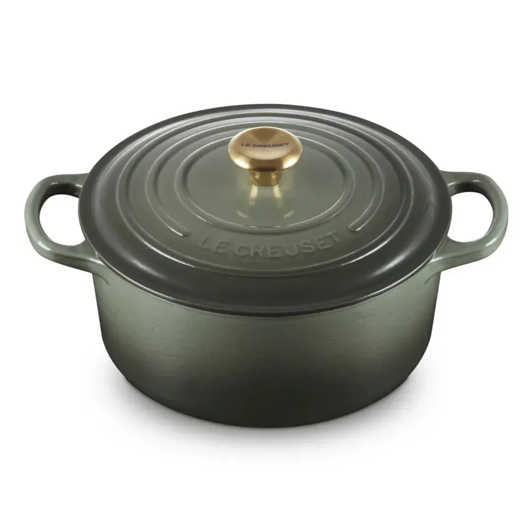 Panela Le Creuset Redonda Signature Thyme com Pegador Dourado 3,3L 22cm