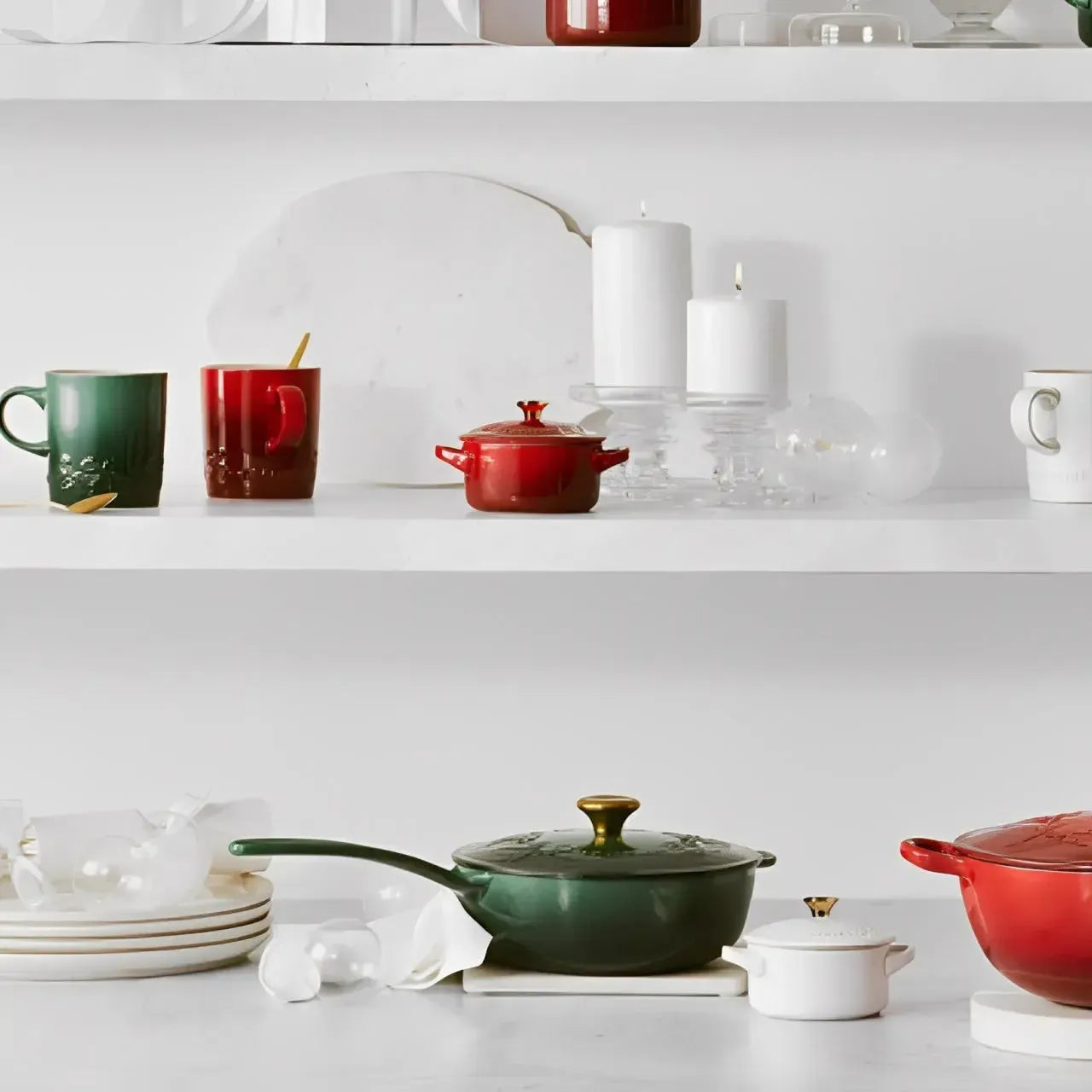 Panela Le Creuset Sautese Artichaut com Pegador Dourado 21cm 2L Holly Collection