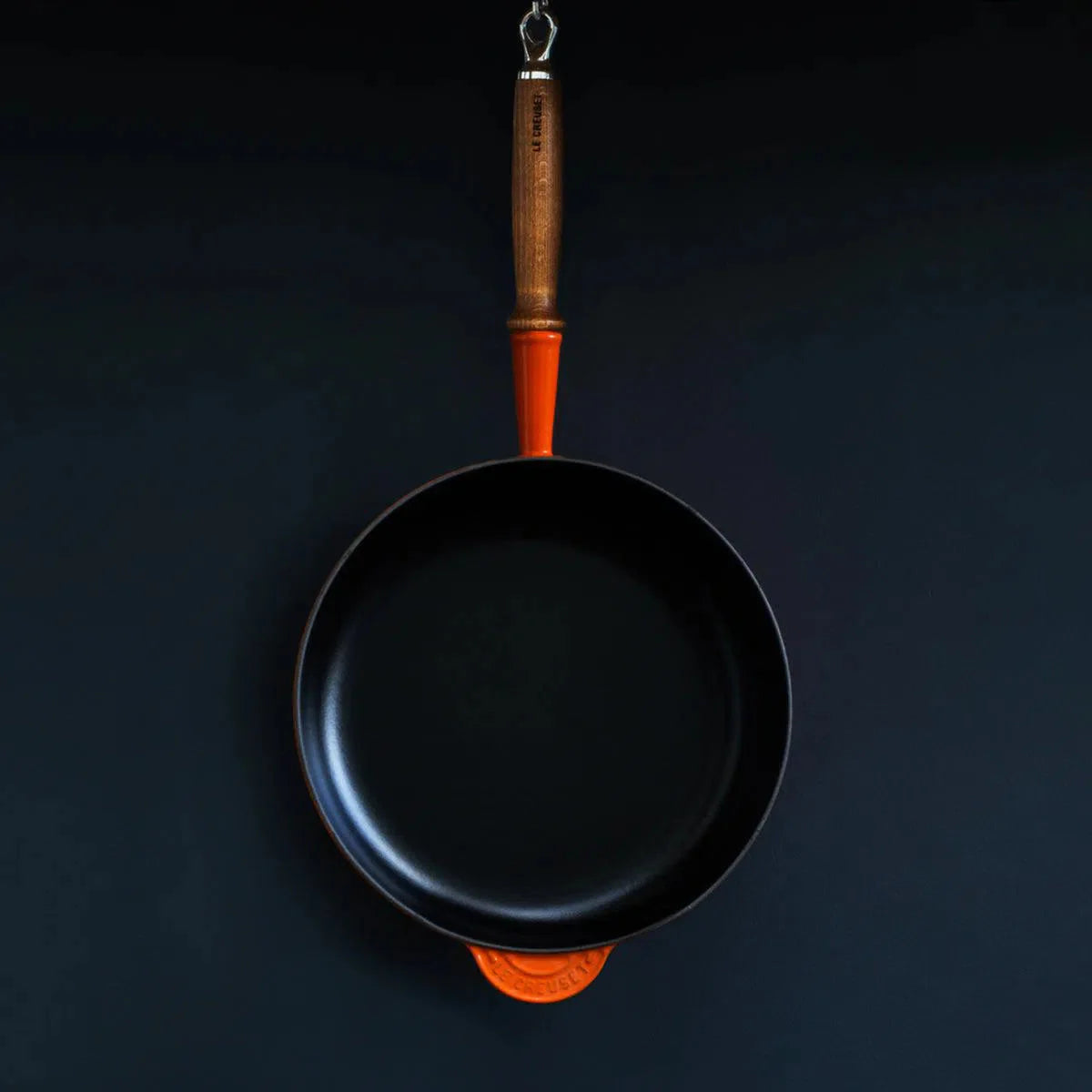 Frigideira Sauté com Cabo de Madeira 28cm Laranja Le Creuset