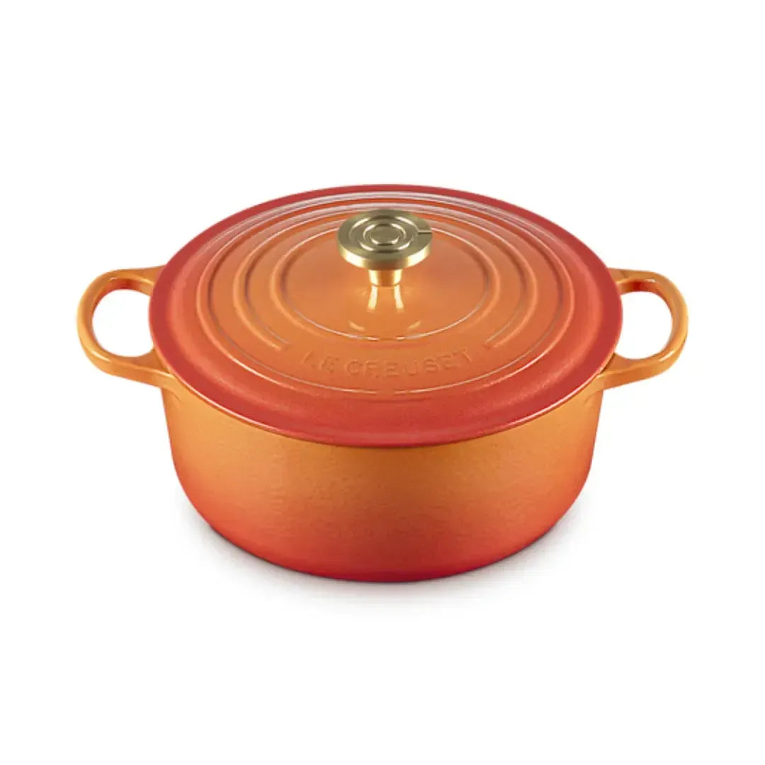 Panela Le Creuset Redonda Signature Flamme Dorée com Pegador Dourado 1,8L 18cm