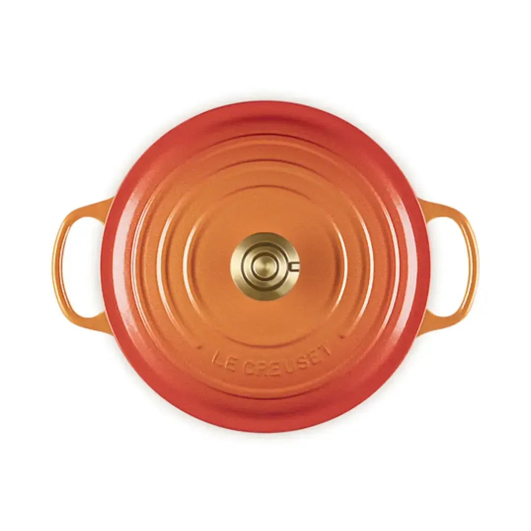 Panela Le Creuset Redonda Signature Flamme Dorée com Pegador Dourado 1,8L 18cm