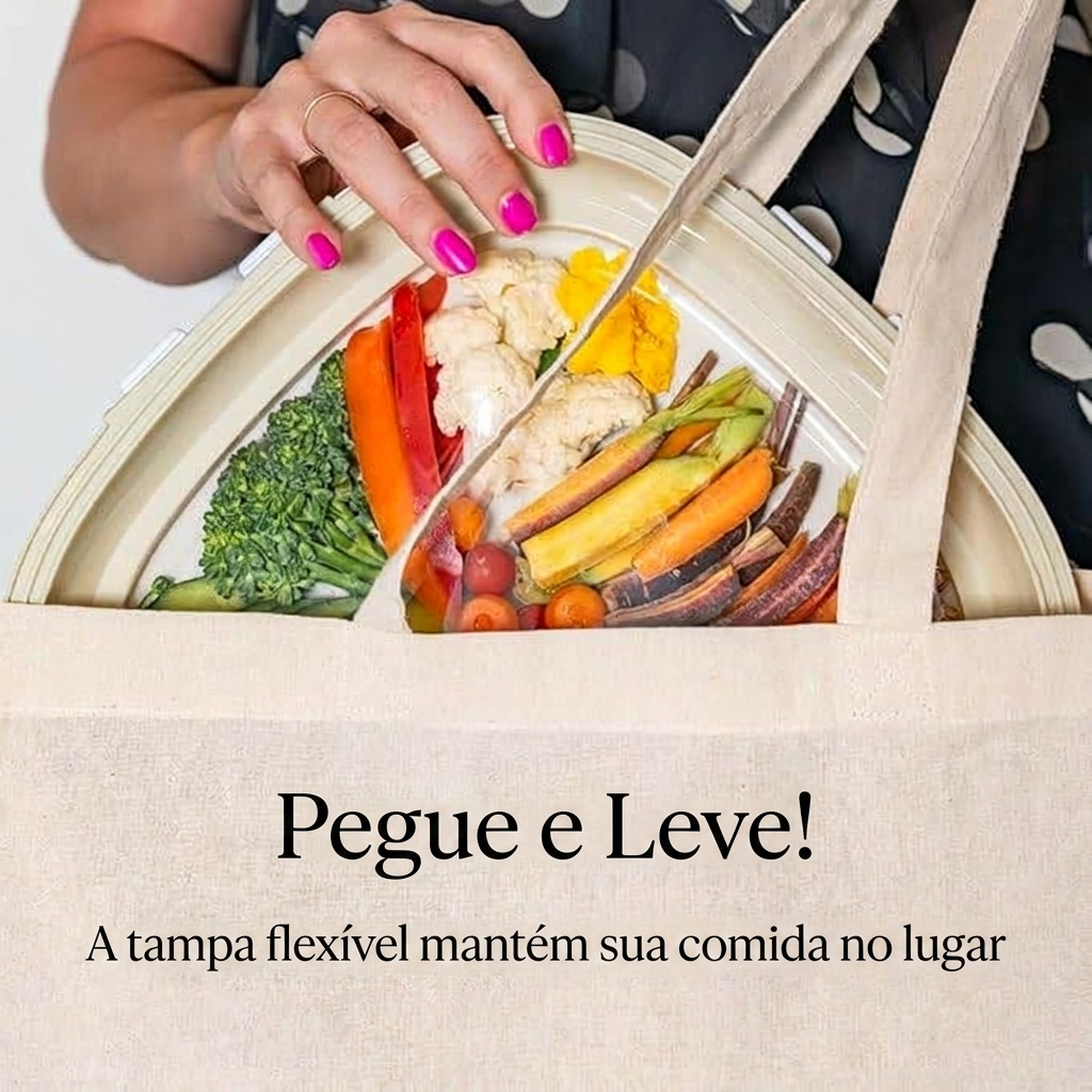 Bandeja Flex sendo colocada dentro de uma ecobag de tecido